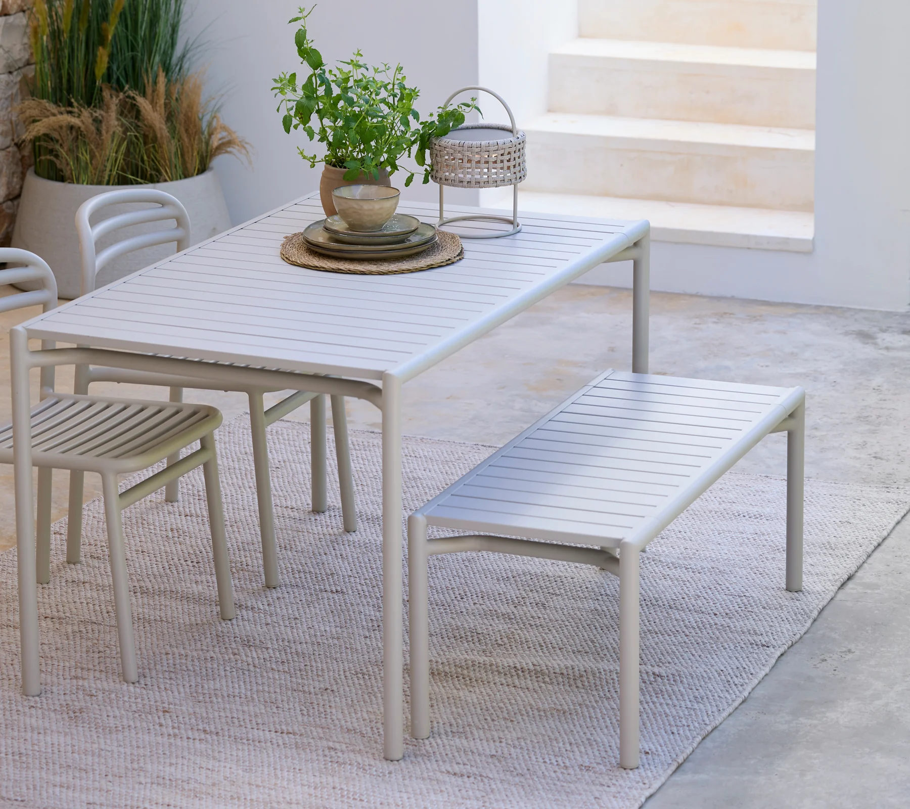Bliss dining table rectangular - Image 4