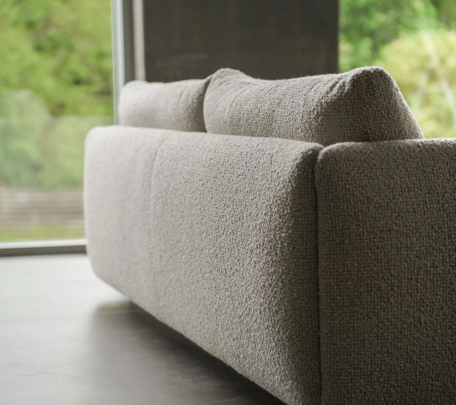 Bloom 2-seater sofa with chaise longue, left and teak legs - Image 10