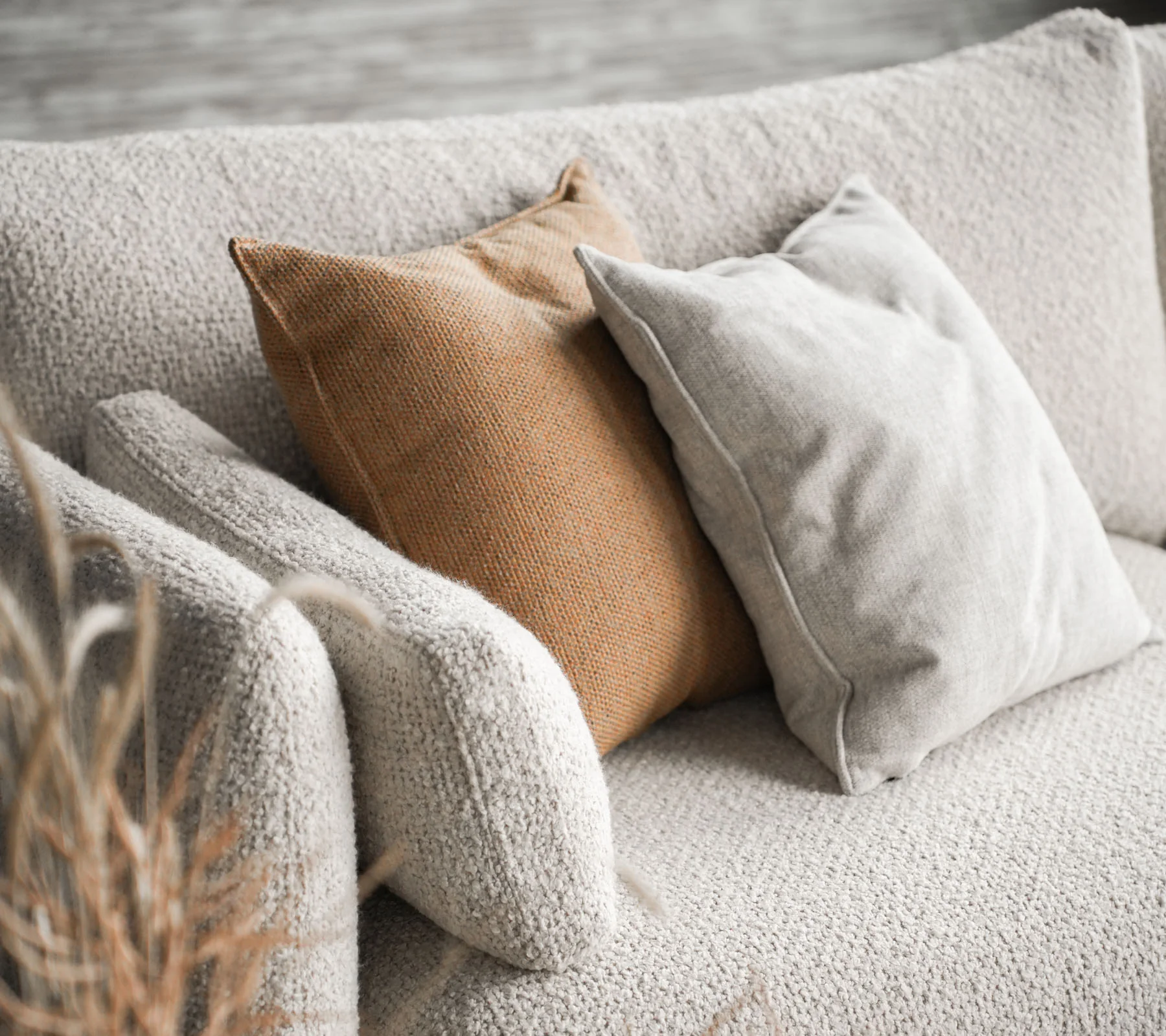 Bloom 3-seater sofa with chaise longue, right and teak legs - Image 5